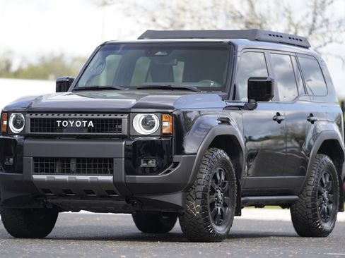 Used 2024 Toyota Land Cruiser image 39