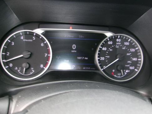 Used 2025 Nissan Sentra SV FWD image 14