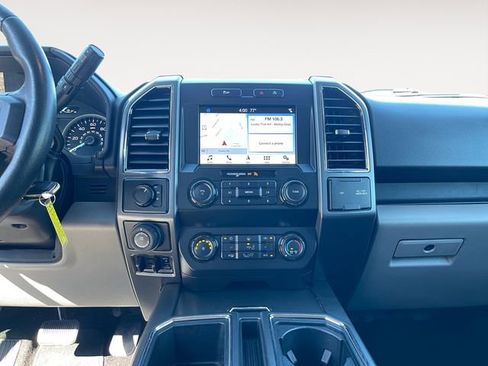 Used 2019 Ford F150 XLT w/ Equipment Group 302A Luxury AWD/4WD image 11