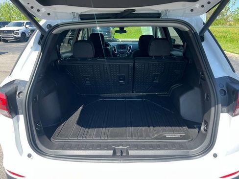 Used 2023 Chevrolet Equinox LT AWD/4WD image 29