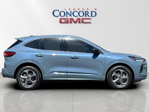 Used 2023 Ford Escape ST-Line w/ Tech Pack #1 AWD/4WD image 3