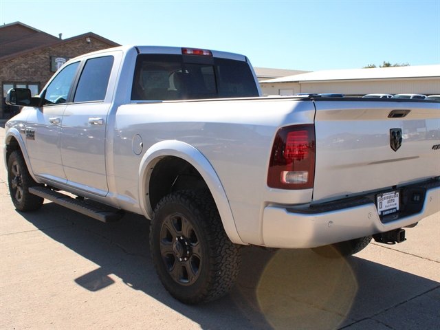 Used 2017 RAM 2500 Laramie w/ Sport Appearance Group AWD/4WD image 8