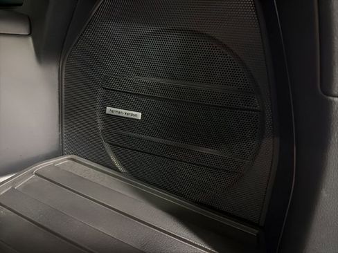 Certified 2025 Subaru Ascent Bronze Edition w/ Onyx Package image 40