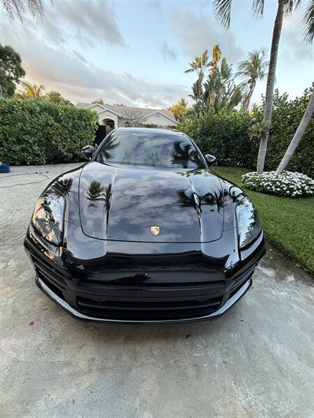 Used 2025 Porsche Panamera image 4
