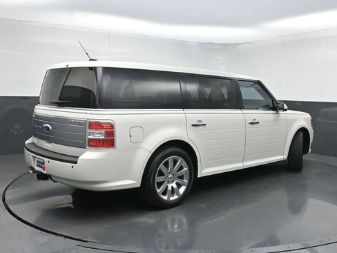 Used 2012 Ford Flex Limited FWD image 21
