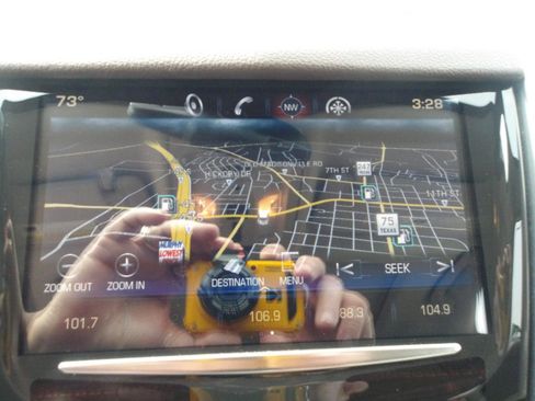 Used 2014 Cadillac SRX Luxury w/ Driver Awareness Package FWD image 23