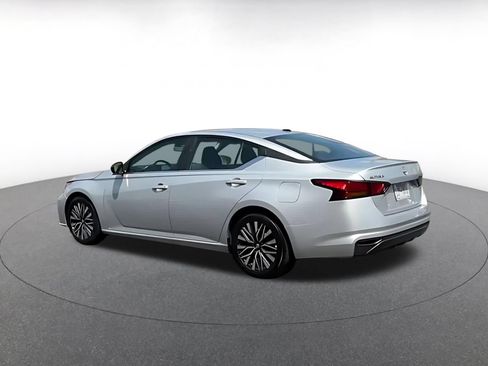 Used 2026 Nissan Altima 2.5 SV FWD image 13