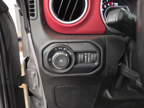 Used 2021 Jeep Wrangler Unlimited Rubicon AWD/4WD image 22