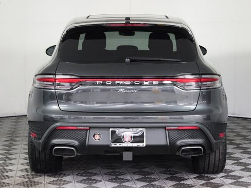 Used 2025 Porsche Macan image 6
