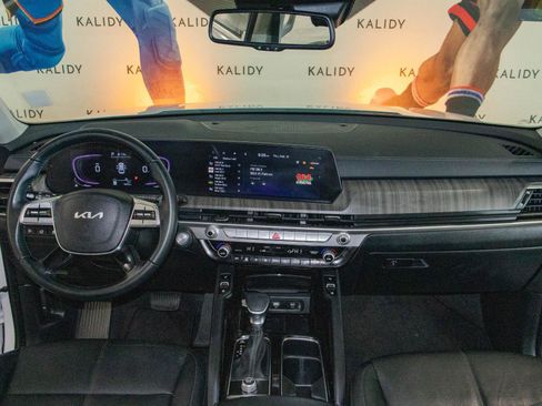 Used 2024 Kia Telluride EX image 3