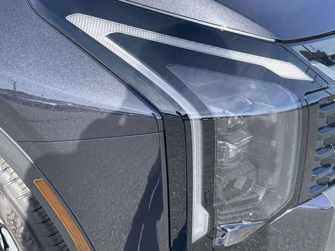 Certified 2026 Kia Sportage EX FWD image 12