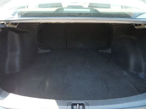 Used 2022 Toyota Corolla LE FWD image 35