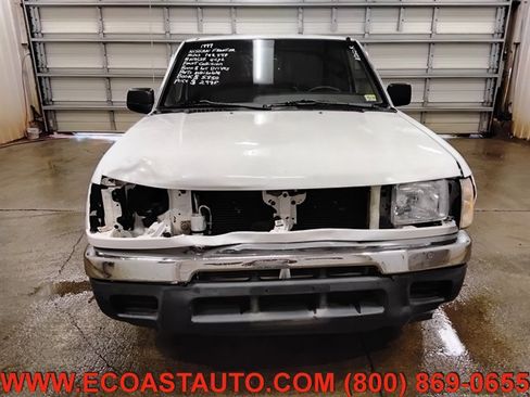 Used 1999 Nissan Frontier XE image 7