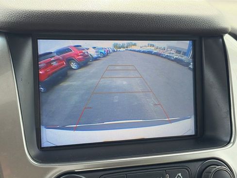 Used 2018 Chevrolet Suburban Premier AWD/4WD image 29