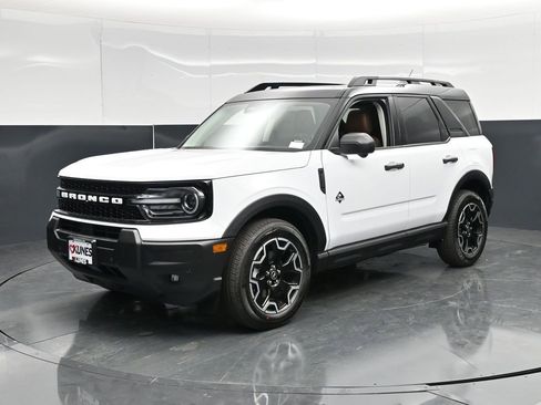 New 2026 Ford Bronco Sport Outer Banks AWD/4WD image 8