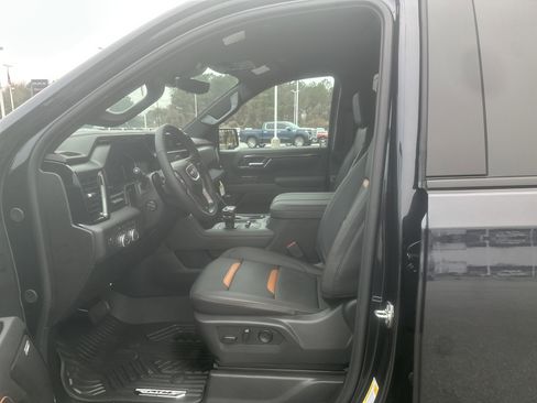 New 2026 GMC Sierra 1500 AT4 w/ AT4 Premium Package image 12