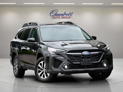 Certified 2023 Subaru Outback Premium AWD/4WD image 1