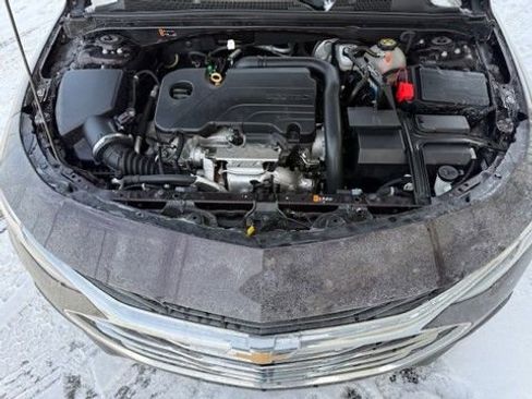 Used 2020 Chevrolet Malibu LT image 36