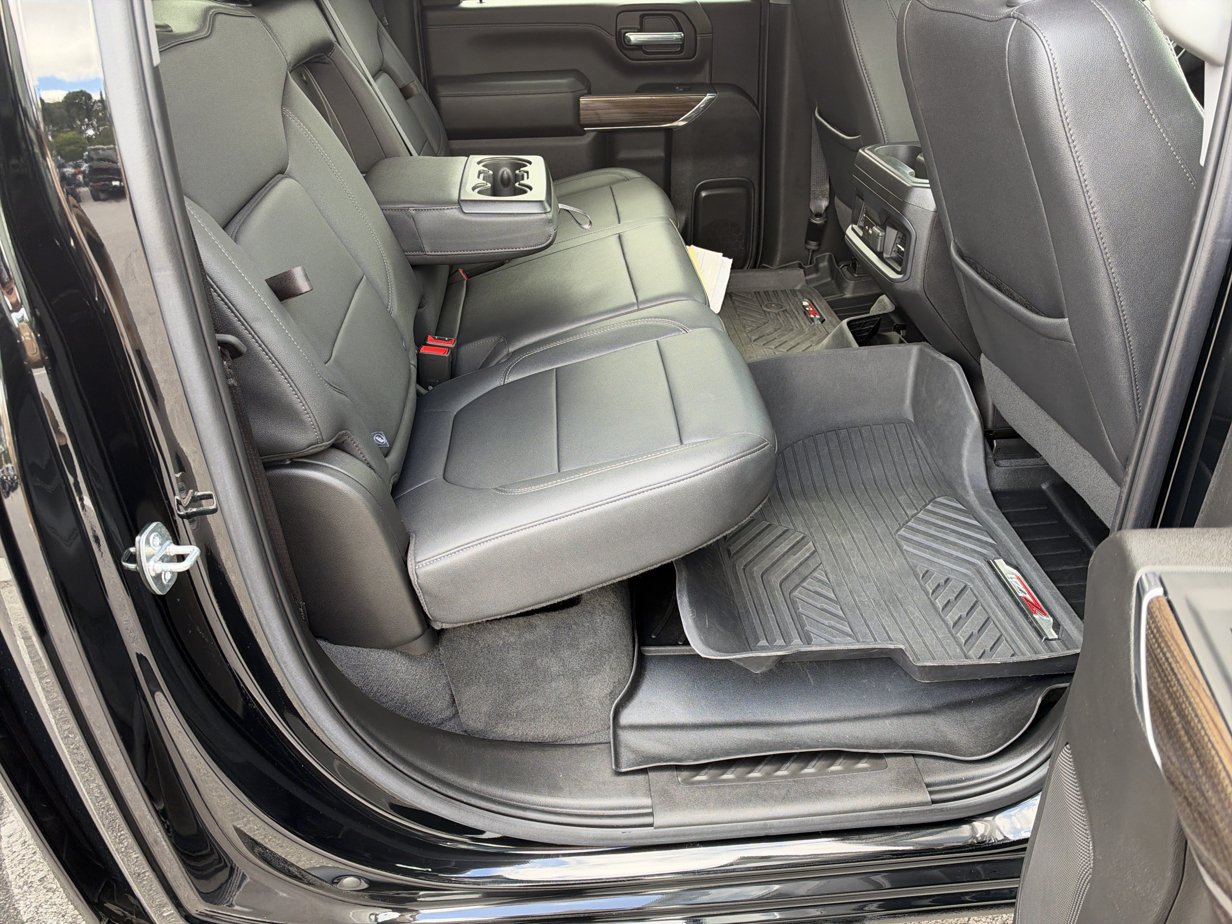 Used 2023 Chevrolet Silverado 2500 LT w/ Midnight Edition AWD/4WD image 18