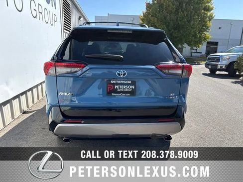 Used 2022 Toyota RAV4 SE w/ Convenience Package AWD/4WD image 5