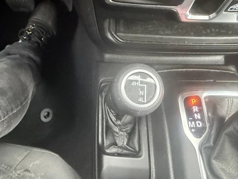 Used 2021 Jeep Wrangler Unlimited Sport AWD/4WD image 26