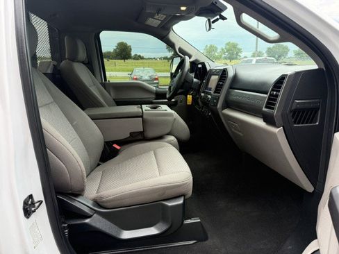 Used 2020 Ford F550 2WD Regular Cab Super Duty w/ XLT Value Package image 10