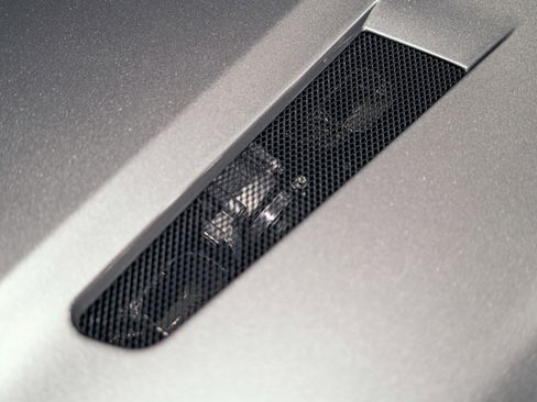 Used 2003 Aston Martin Vanquish RWD image 11