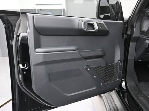 New 2025 Ford Bronco Outer Banks image 6