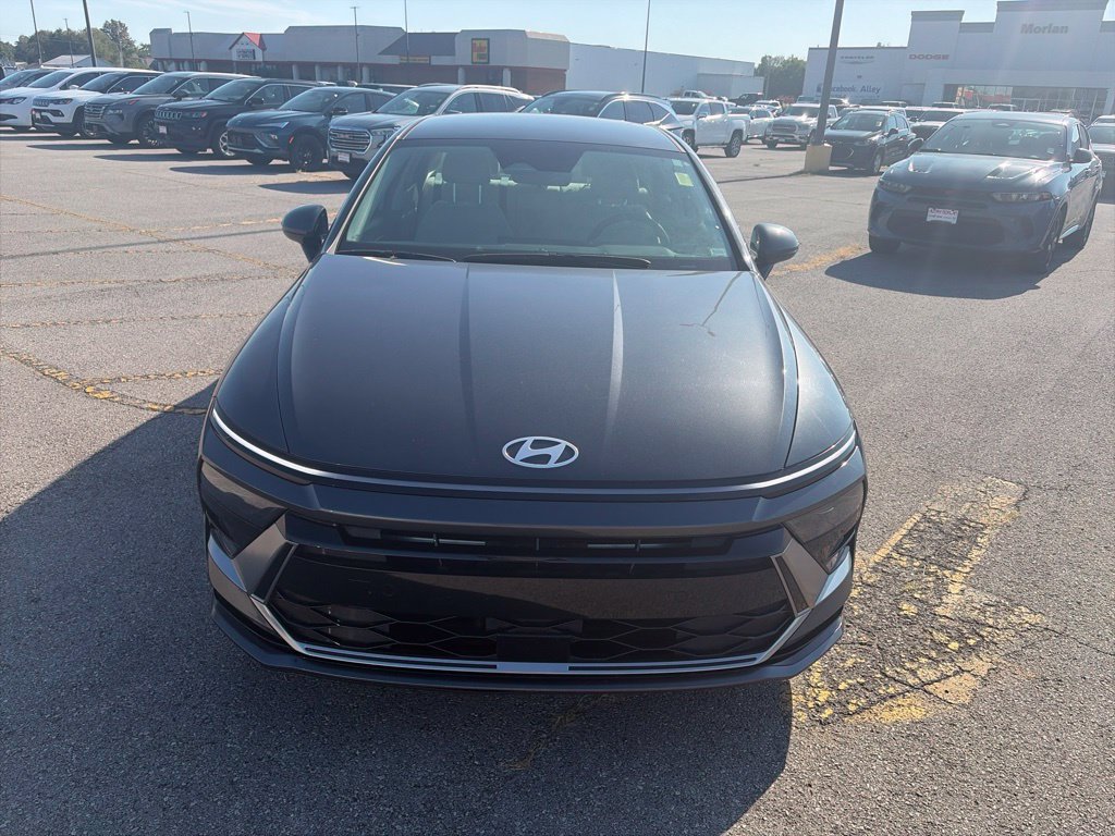Used 2025 Hyundai Sonata SEL FWD image 9