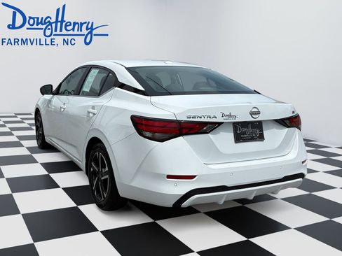 Used 2024 Nissan Sentra SV FWD image 3
