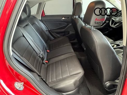 Used 2022 Volkswagen Jetta SE w/ Panoramic Sunroof Package FWD image 23