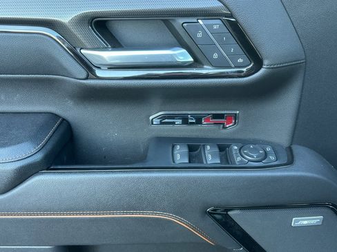 Used 2023 GMC Sierra 1500 AT4 w/ AT4 Premium Package image 12