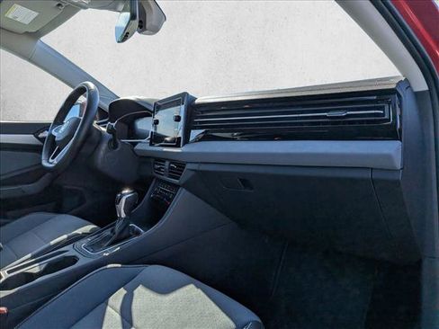 Used 2025 Volkswagen Jetta SE image 22