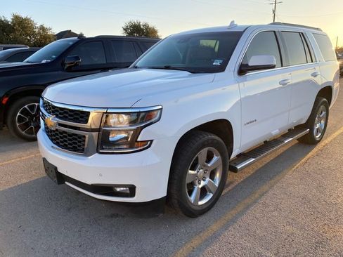 Used 2019 Chevrolet Tahoe LT w/ Luxury Package RWD image 2