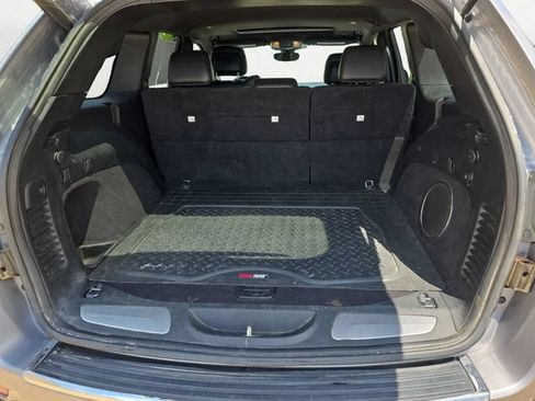 Used 2018 Jeep Grand Cherokee Limited AWD/4WD image 24