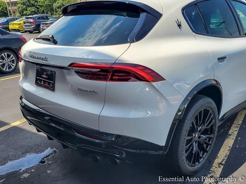 New 2025 Maserati Grecale Modena image 6