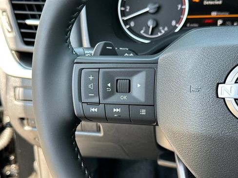 New 2026 Nissan Rogue SV FWD image 26