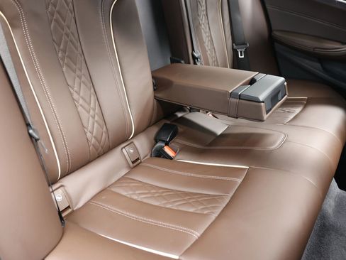 Used 2018 BMW M550i xDrive image 74