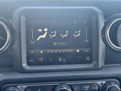 Used 2023 Jeep Wrangler Unlimited Sahara AWD/4WD image 17
