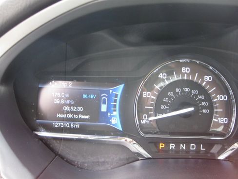 Used 2016 Lincoln MKZ Hybrid With Sunroof w/ Equipment Group 600A Reserve image 16