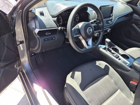 Used 2021 Nissan Altima 2.5 SV AWD/4WD image 15