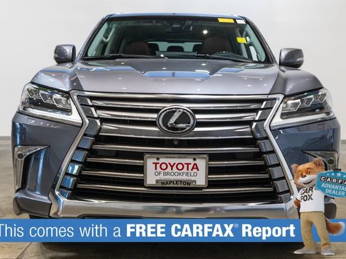 Used 2017 Lexus LX 570 4WD w/ Luxury Package image 2