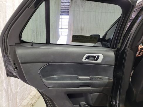 Used 2014 Ford Explorer XLT w/ Equipment Group 202A image 47