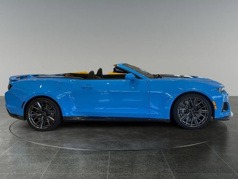 Used 2023 Chevrolet Camaro ZL1 RWD image 10