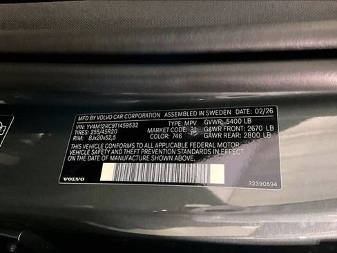 Certified 2026 Volvo XC60 B5 Plus w/ Climate Package AWD/4WD image 38