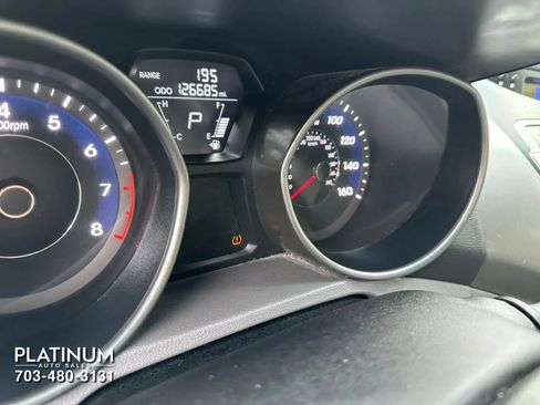 Used 2012 Hyundai Elantra GLS w/ Preferred Pkg 3 FWD image 9