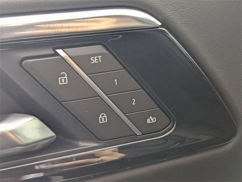 Used 2025 Chevrolet Tahoe High Country w/ Sun And Tow Package image 11