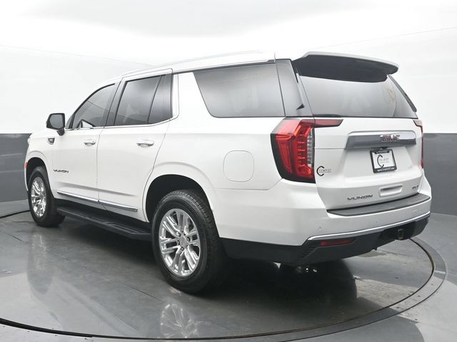 Used 2021 GMC Yukon SLT w/ SLT Luxury Plus Package AWD/4WD image 4