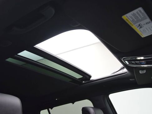 New 2026 Jeep Grand Wagoneer Limited image 18