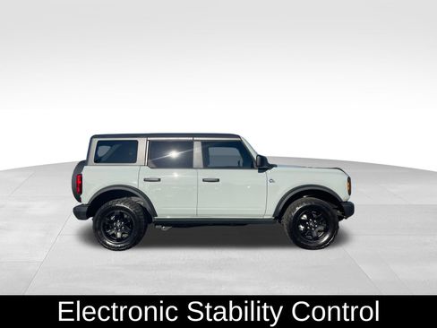 Used 2023 Ford Bronco Black Diamond image 7